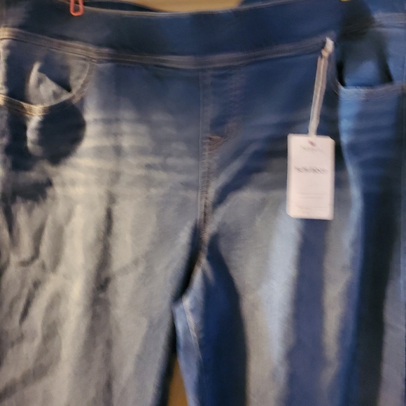 Torrid sz 3r pull on jeans